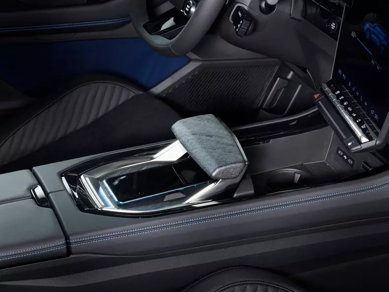 Renault-Rafale-2024-1600-25