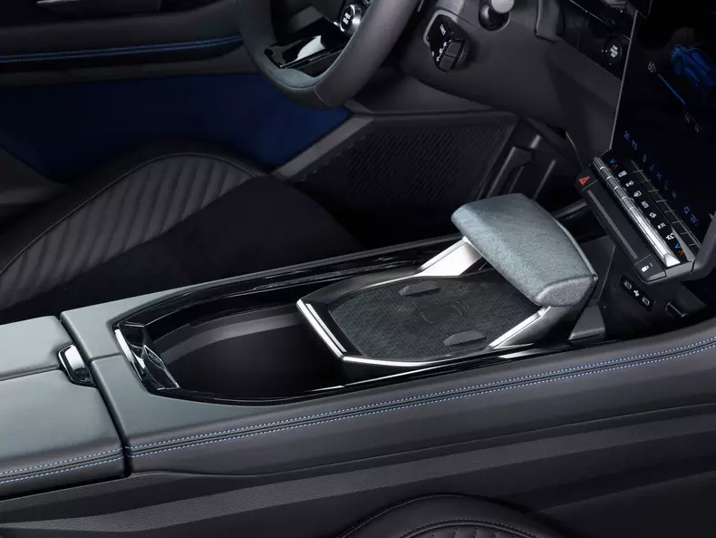 Renault-Rafale-2024-1600-27