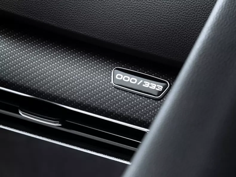 Volkswagen-Golf_R_333_Limited_Edition-2023-1600-07