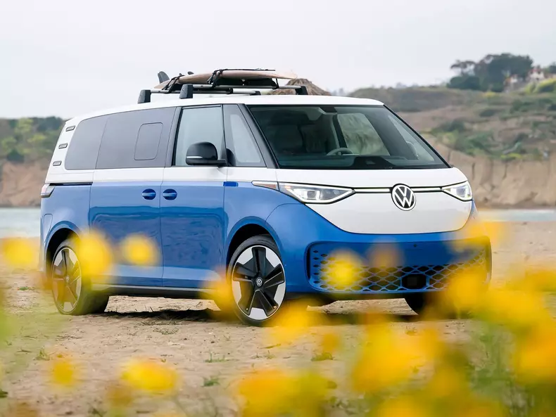 Volkswagen-ID_Buzz_LWB-2024-1600-04