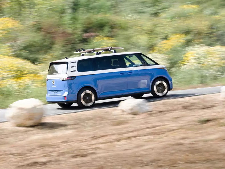 Volkswagen-ID_Buzz_LWB-2024-1600-16