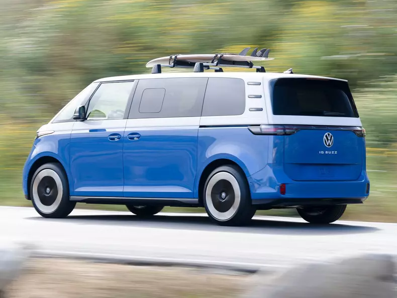 Volkswagen-ID_Buzz_LWB-2024-1600-17