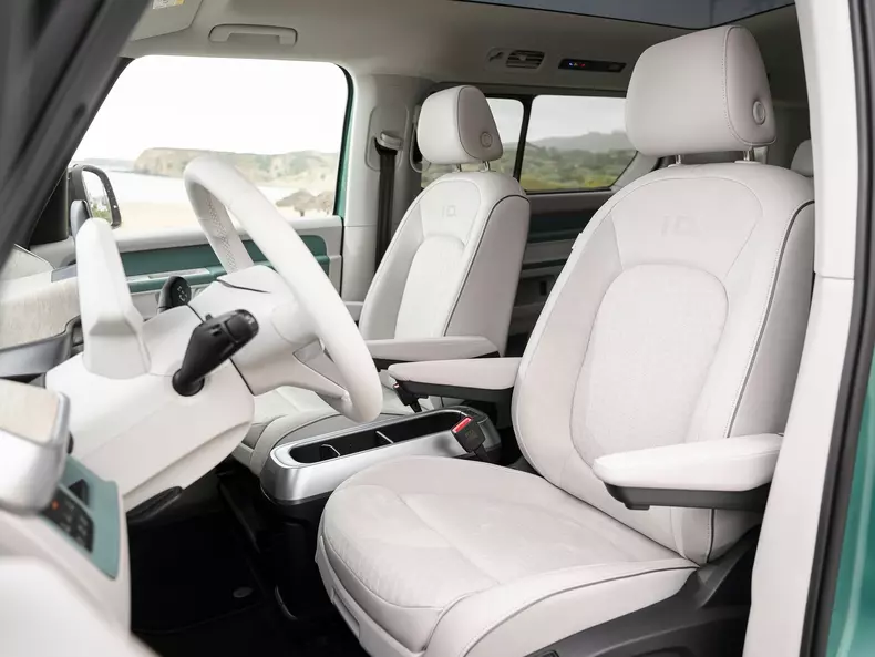 Volkswagen-ID_Buzz_LWB-2024-1600-2f