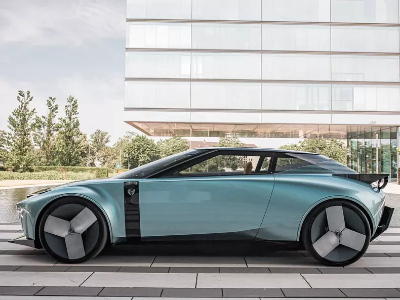 Lancia-Pu+Ra_HPE_Concept-2023-1600-0a