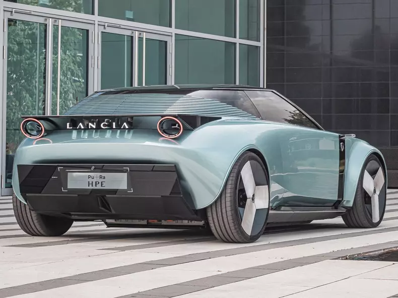 Lancia-Pu+Ra_HPE_Concept-2023-1600-0d