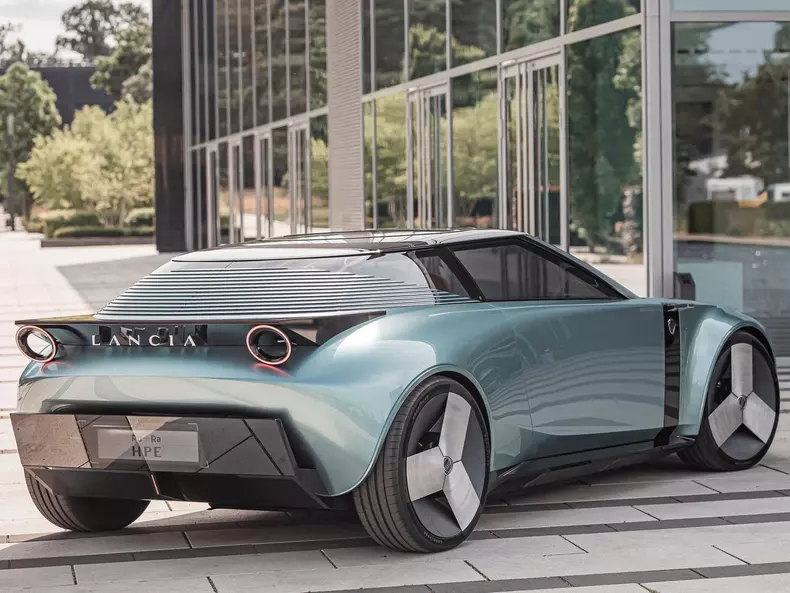 Lancia-Pu+Ra_HPE_Concept-2023-1600-0e