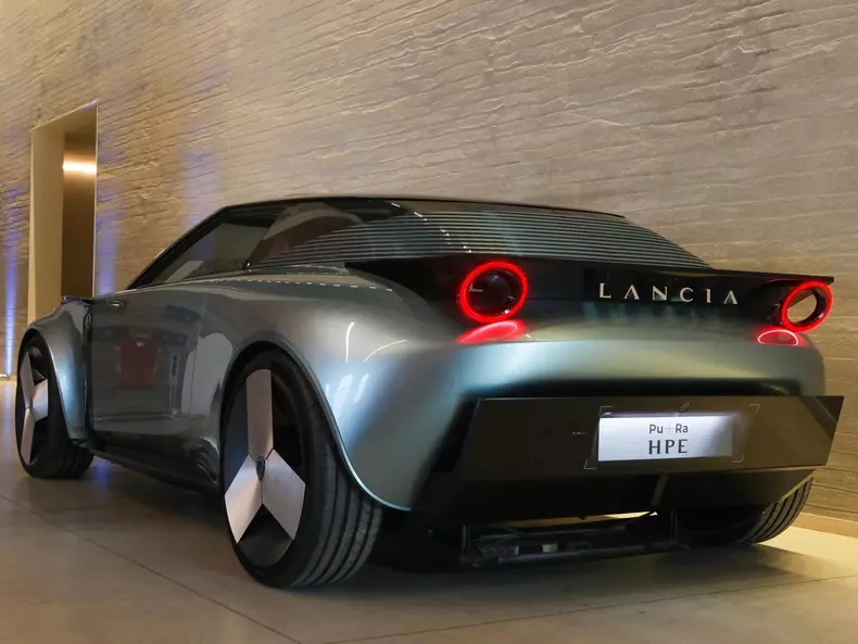 Lancia-Pu+Ra_HPE_Concept-2023-1600-0f