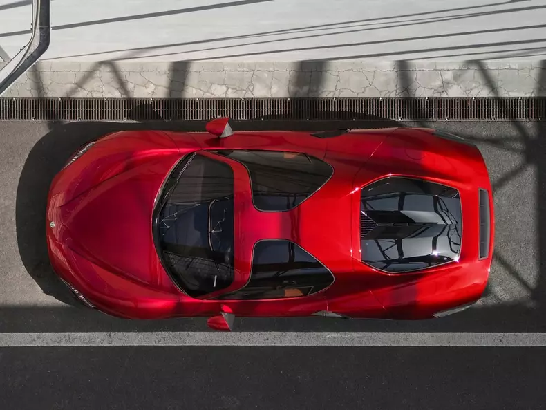 Alfa_Romeo-33_Stradale-2024-1600-19