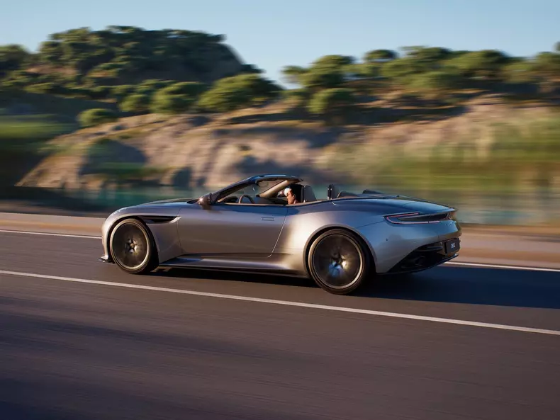 Aston_Martin-DB12_Volante-2024-1600-08
