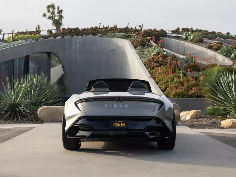 Fisker-Ronin_Concept-2023-1600-08