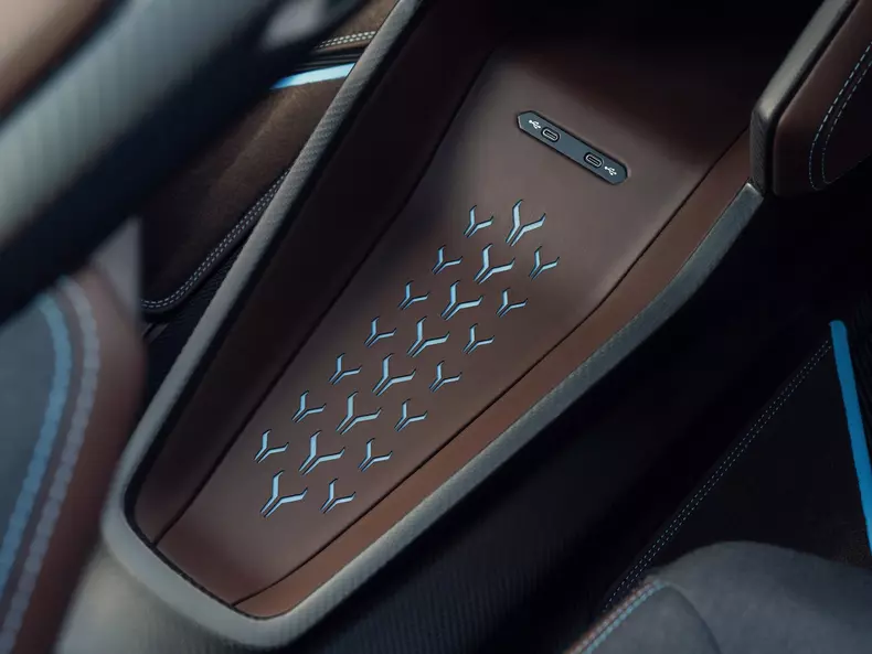 Lamborghini-Lanzador_Concept-2023-1600-24