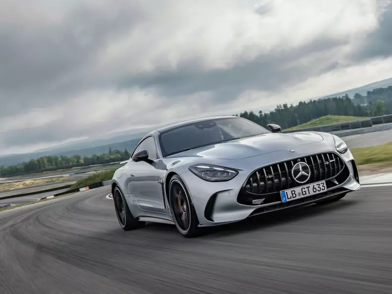 Mercedes-Benz-AMG_GT_Coupe-2024-1600-0a