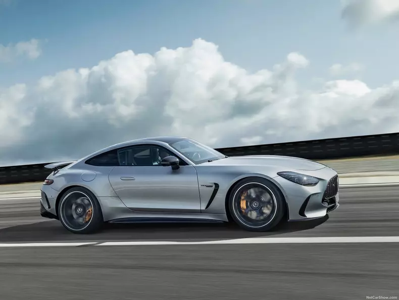 Mercedes-Benz-AMG_GT_Coupe-2024-1600-0d