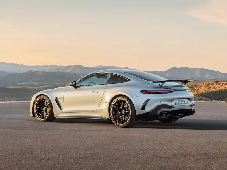 Mercedes-Benz-AMG_GT_Coupe-2024-1600-12