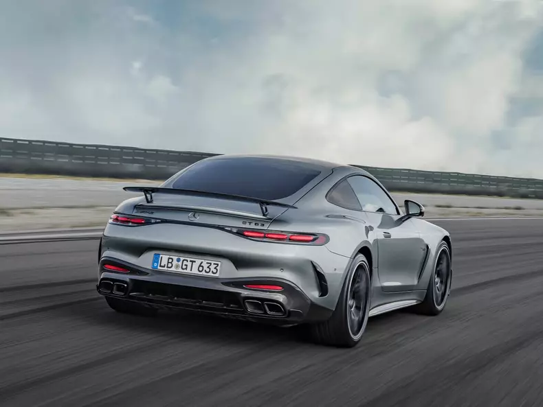 Mercedes-Benz-AMG_GT_Coupe-2024-1600-18