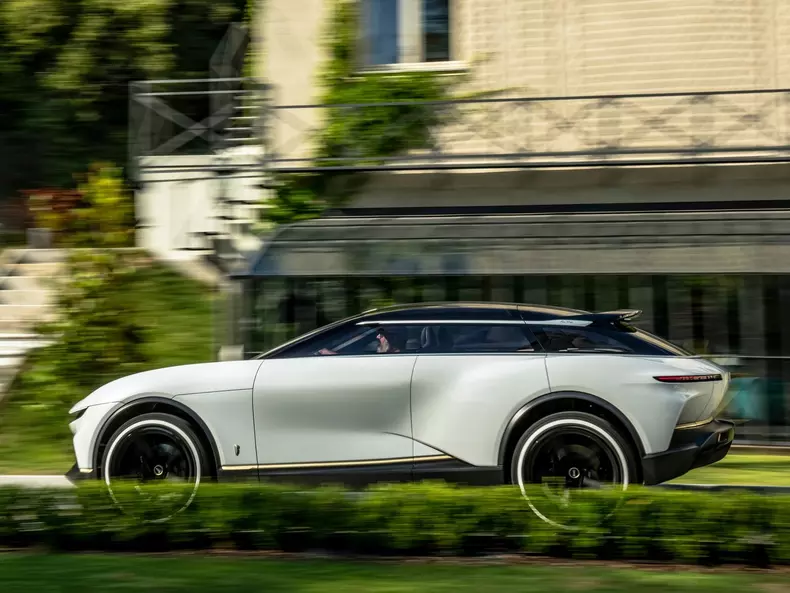 Pininfarina-Pura_Vision_Concept-2023-1600-0a