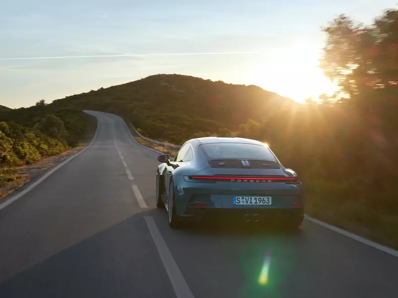 Porsche-911_S-T-2024-1600-09