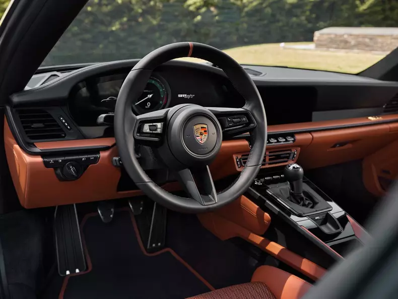 Porsche-911_S-T-2024-1600-1a