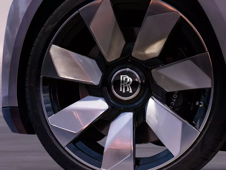 Rolls-Royce-Droptail_Amethyst-2024-1600-0f