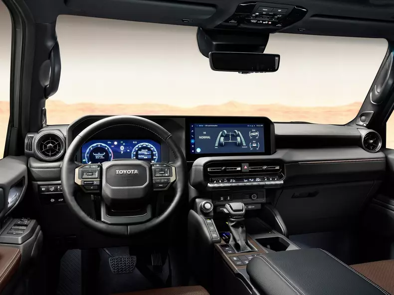 Toyota-Land_Cruiser_250-2025-1600-16