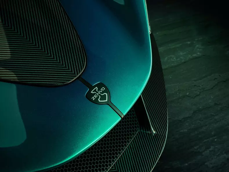 Zenvo-Aurora_Tur-2026-1600-0b