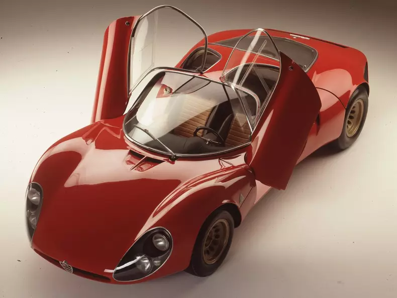 oAlfa_Romeo-33_Stradale-1967-1600-06