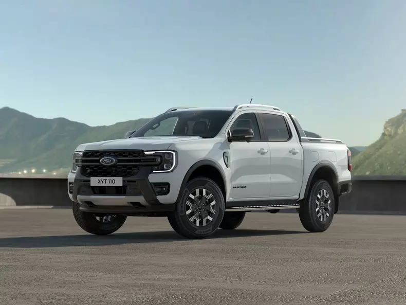 Ford-Ranger_Plug-in_Hybrid-2025-1600-02