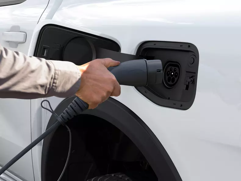 Ford-Ranger_Plug-in_Hybrid-2025-1600-0b