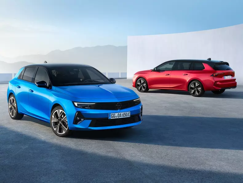 Opel-Astra_Sports_Tourer_Electric-2024-1600-07