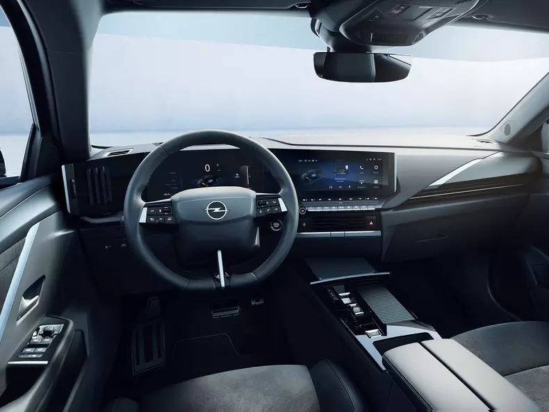 Opel-Astra_Sports_Tourer_Electric-2024-1600-08