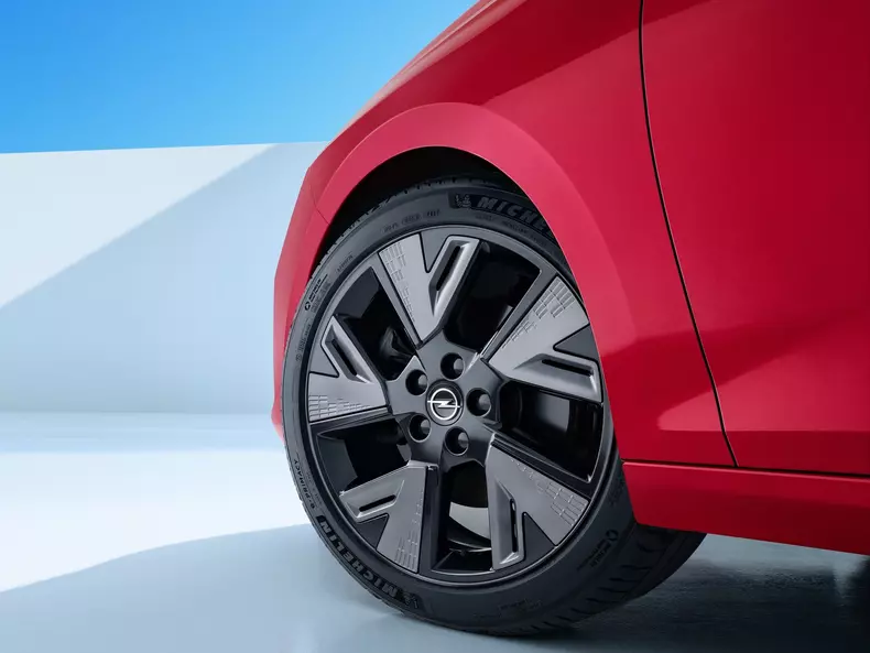 Opel-Astra_Sports_Tourer_Electric-2024-1600-0a