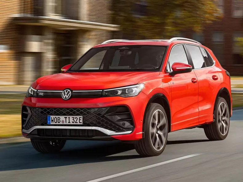 Volkswagen-Tiguan-2024-1600-0b
