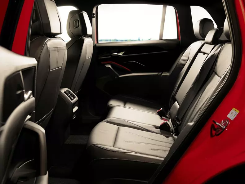 Volkswagen-Tiguan-2024-1600-1e