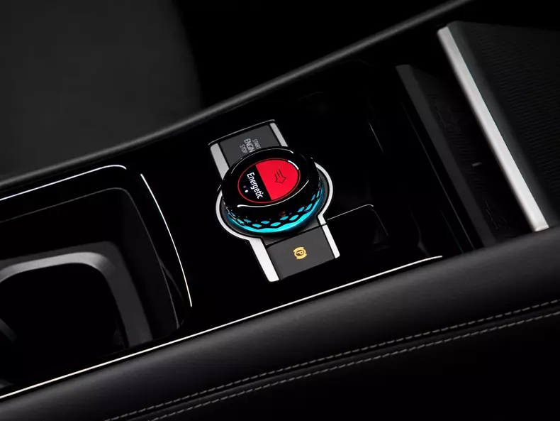 Volkswagen-Tiguan-2024-1600-26