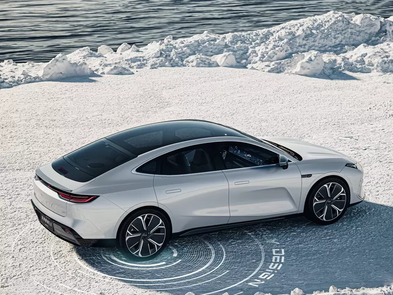 Geely-Galaxy_E8-2024-1600-10