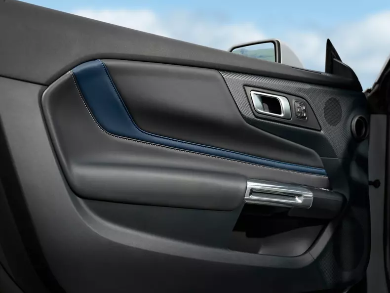 Ford-Mustang_GT_California_Special_Convertible-2024-1600-11