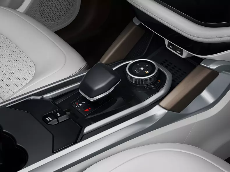 Tata-Safari-2024-1600-08