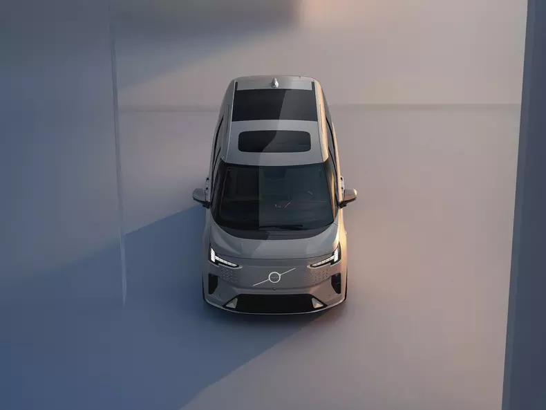 Volvo-EM90-2024-1600-03