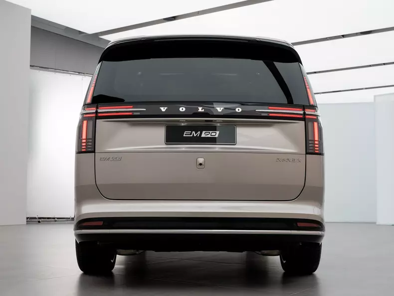 Volvo-EM90-2024-1600-07