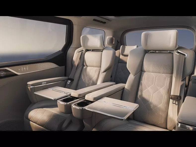 Volvo-EM90-2024-1600-11