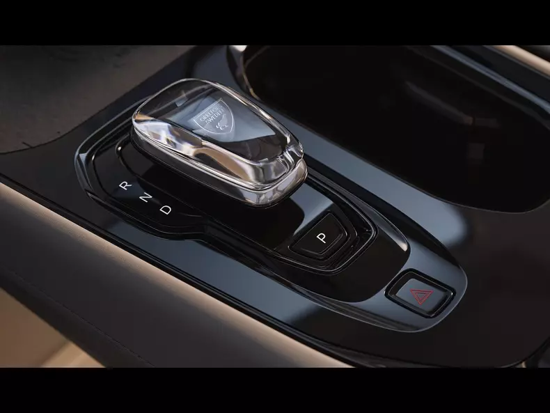 Volvo-EM90-2024-1600-17