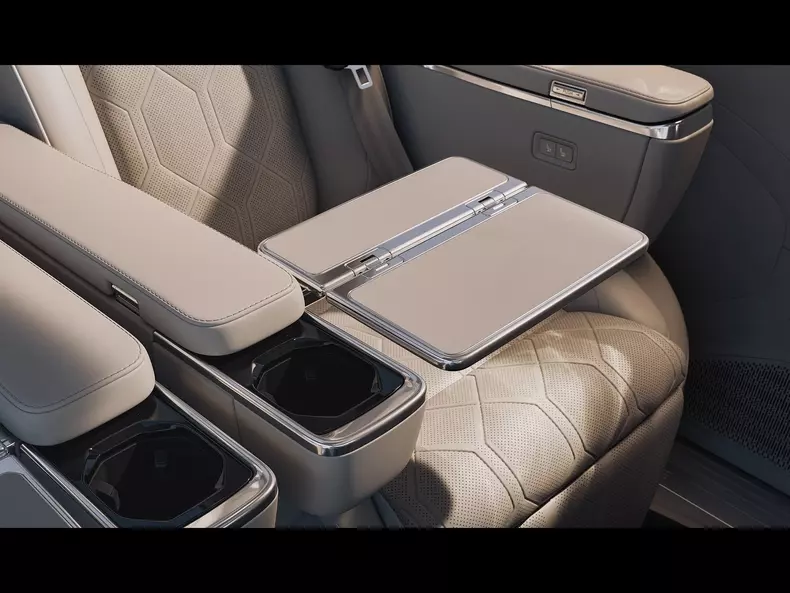 Volvo-EM90-2024-1600-1a