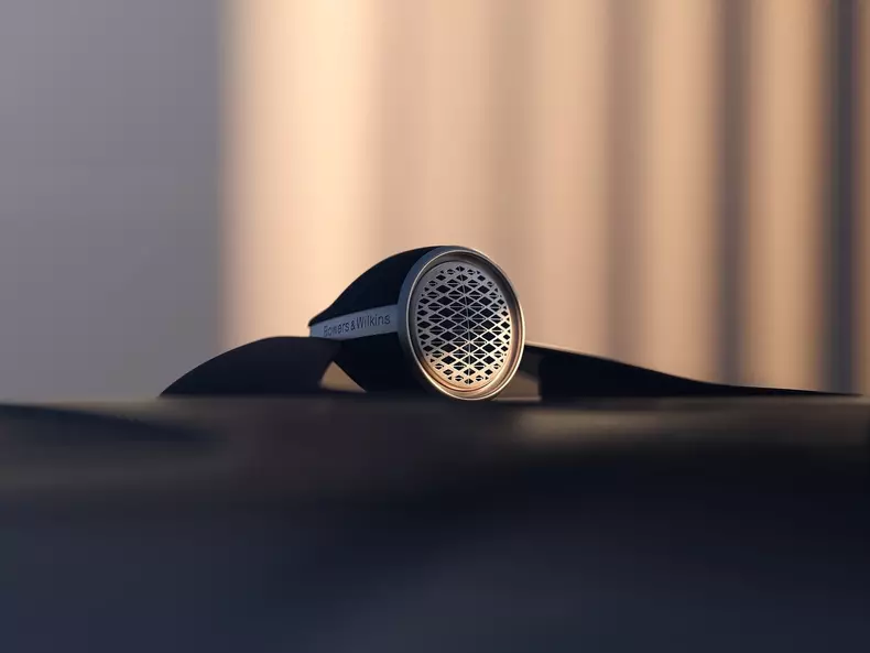 Volvo-EM90-2024-1600-22