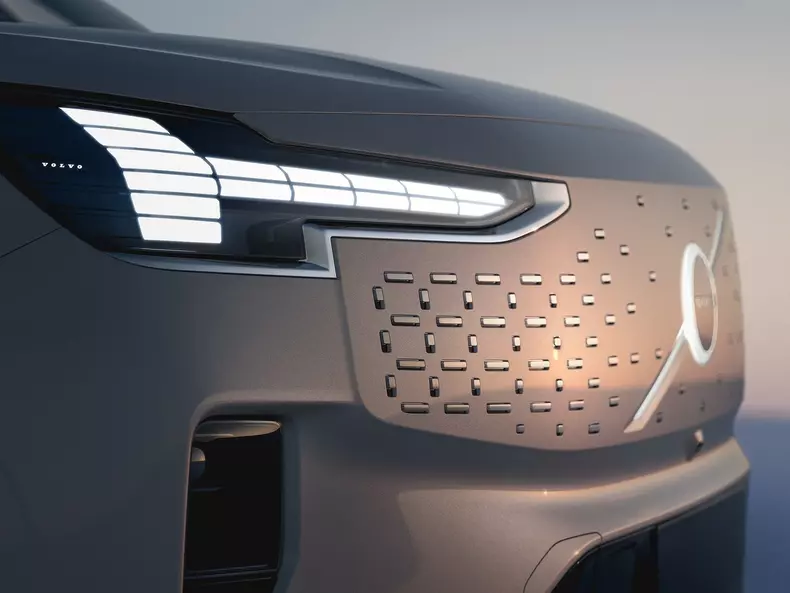 Volvo-EM90-2024-1600-27