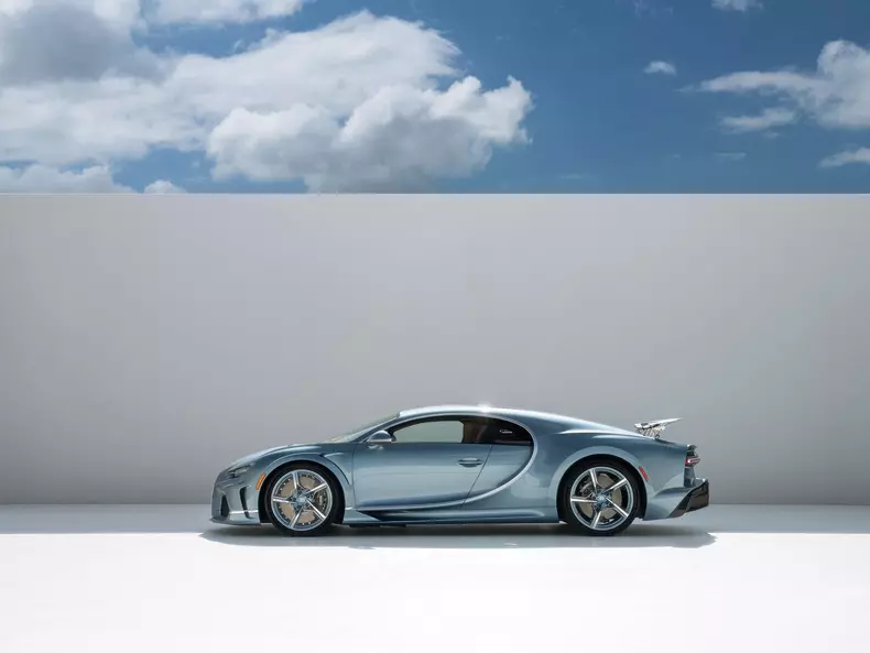 Bugatti-Chiron_Super_Sport_57_One_of_One-2023-1600-02