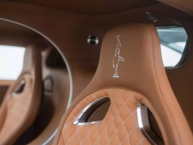 Bugatti-Chiron_Super_Sport_57_One_of_One-2023-1600-10