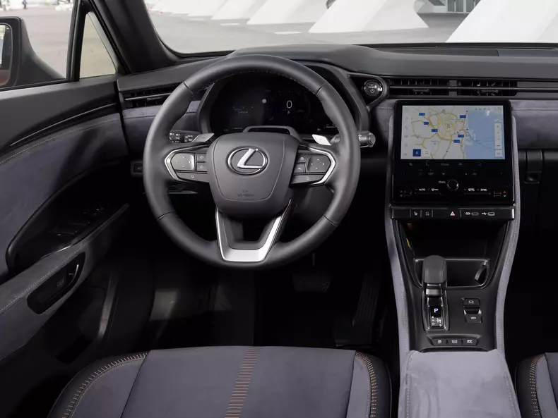 Lexus-LBX-2024-1600-9e