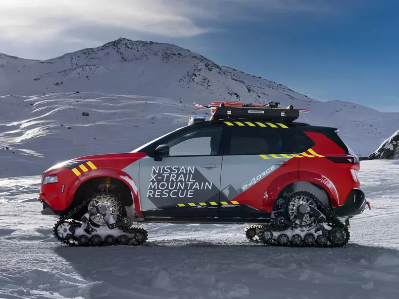 Nissan-X-Trail_Mountain_Rescue_Concept-2024-1600-08