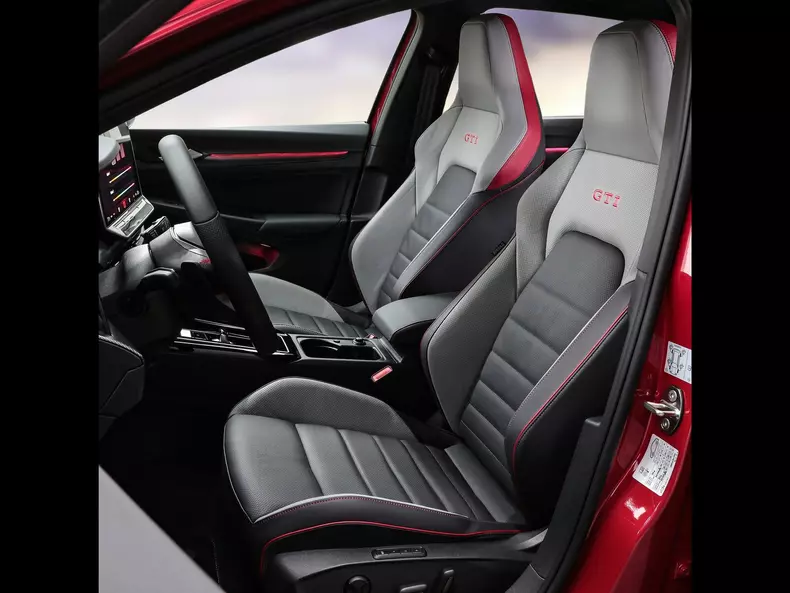 Volkswagen-Golf_GTI-2024-1600-15