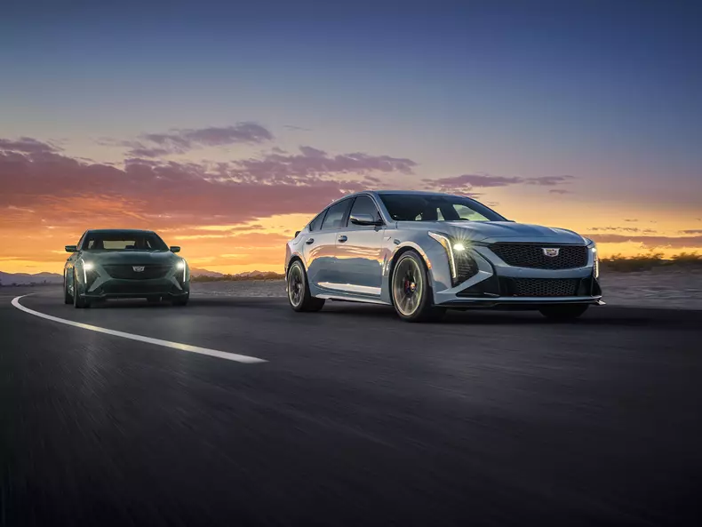 2025 Cadillac CT5-V and CT5-V Blackwing